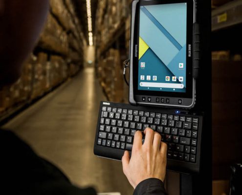 Robustes Tablet im Einsatz als Staplerterminal